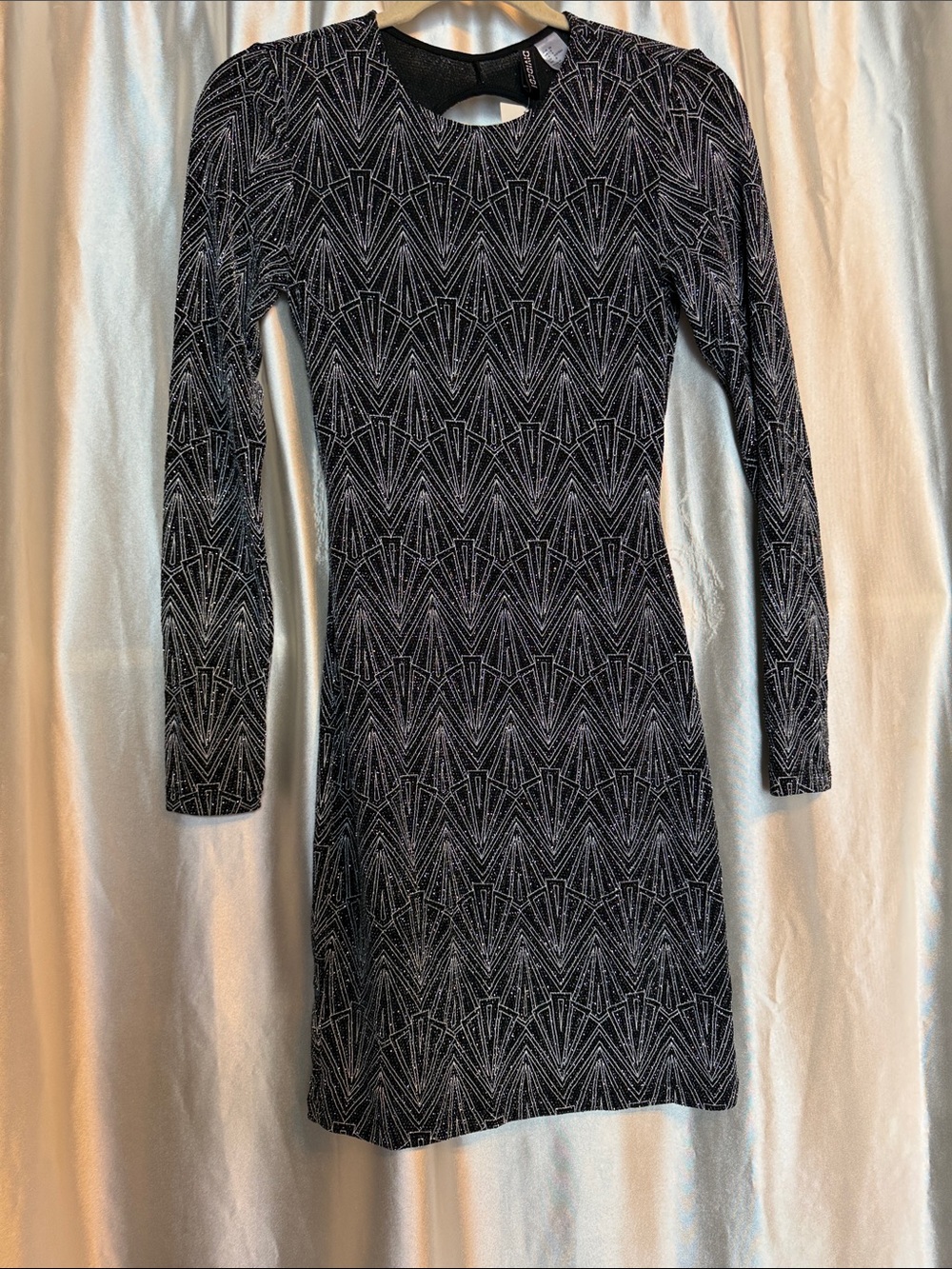 H&M Black and Silver Long-Sleeve Patterned Bodycon Dress